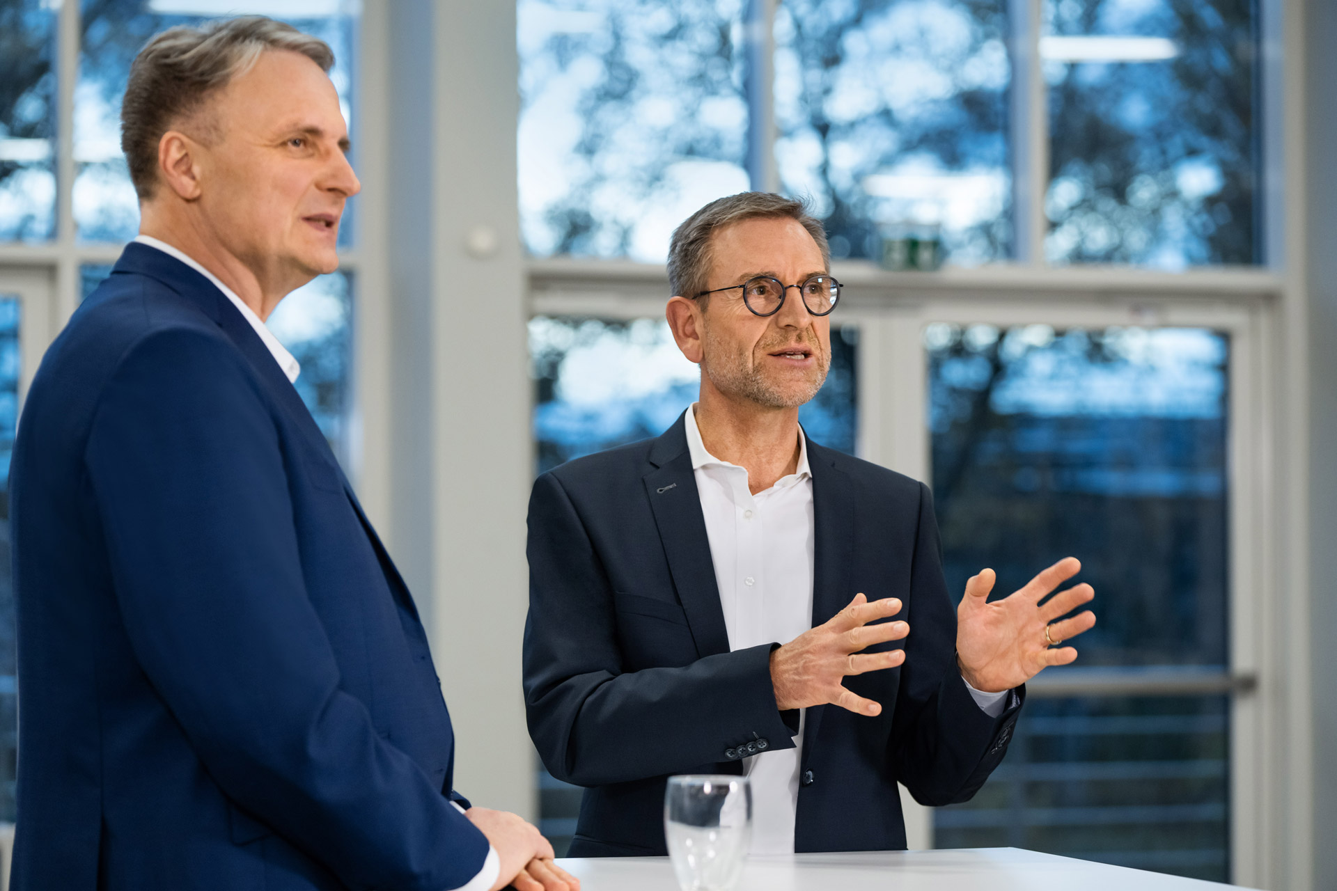 Matthias Schmitz (l.) und Dr. Stephan Bross blicken positiv in die Zukunft.